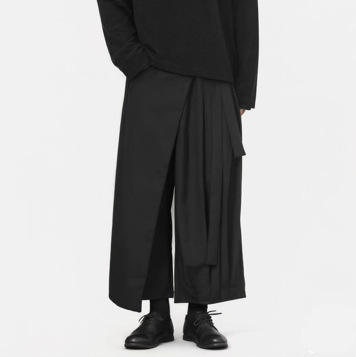 Asymmetrical Black pants unisex black pleated crop pants