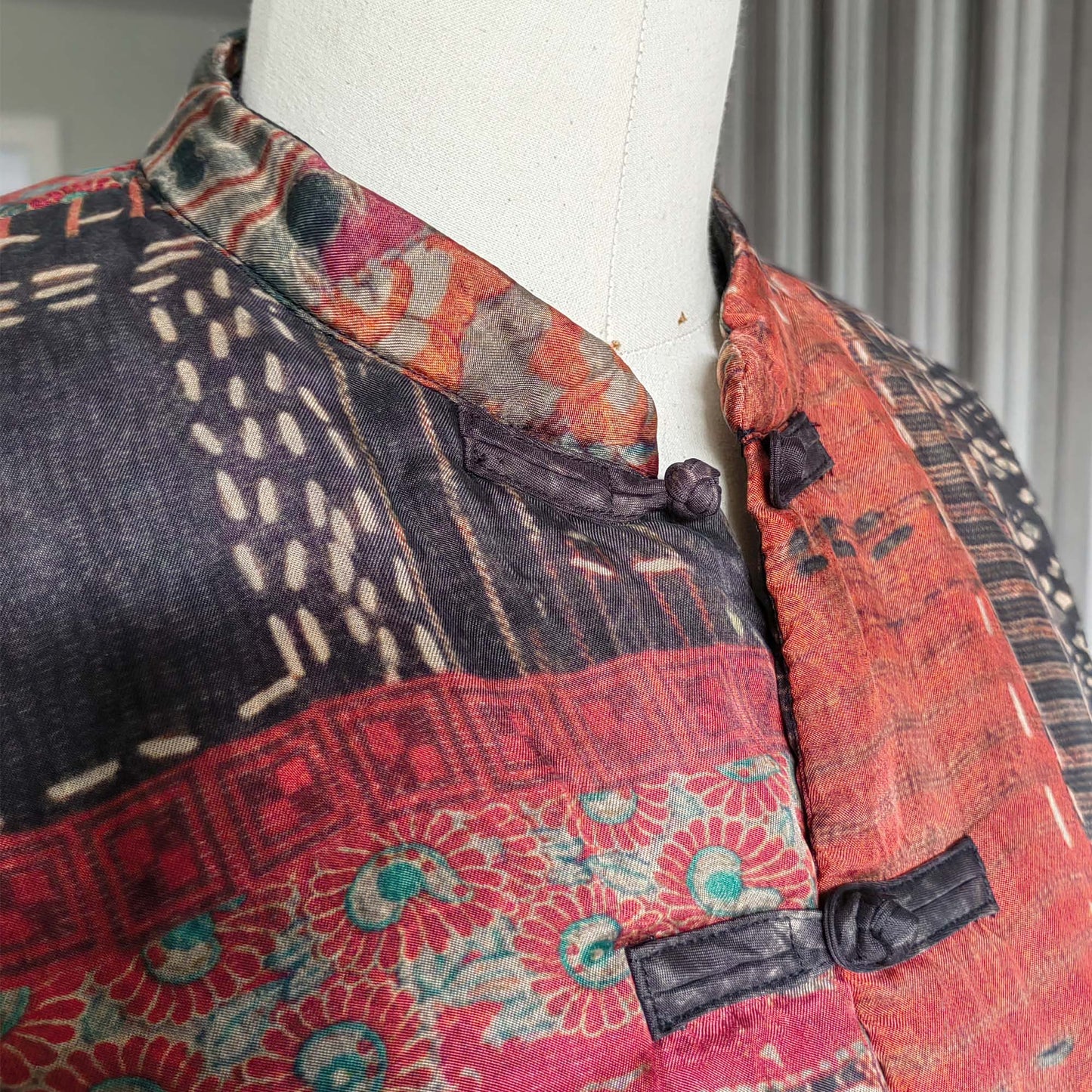 Silky cupro patchwork prints padded coat crop top tang suit padded tang suit coat cupro fabric chongsam style retro tang suit top