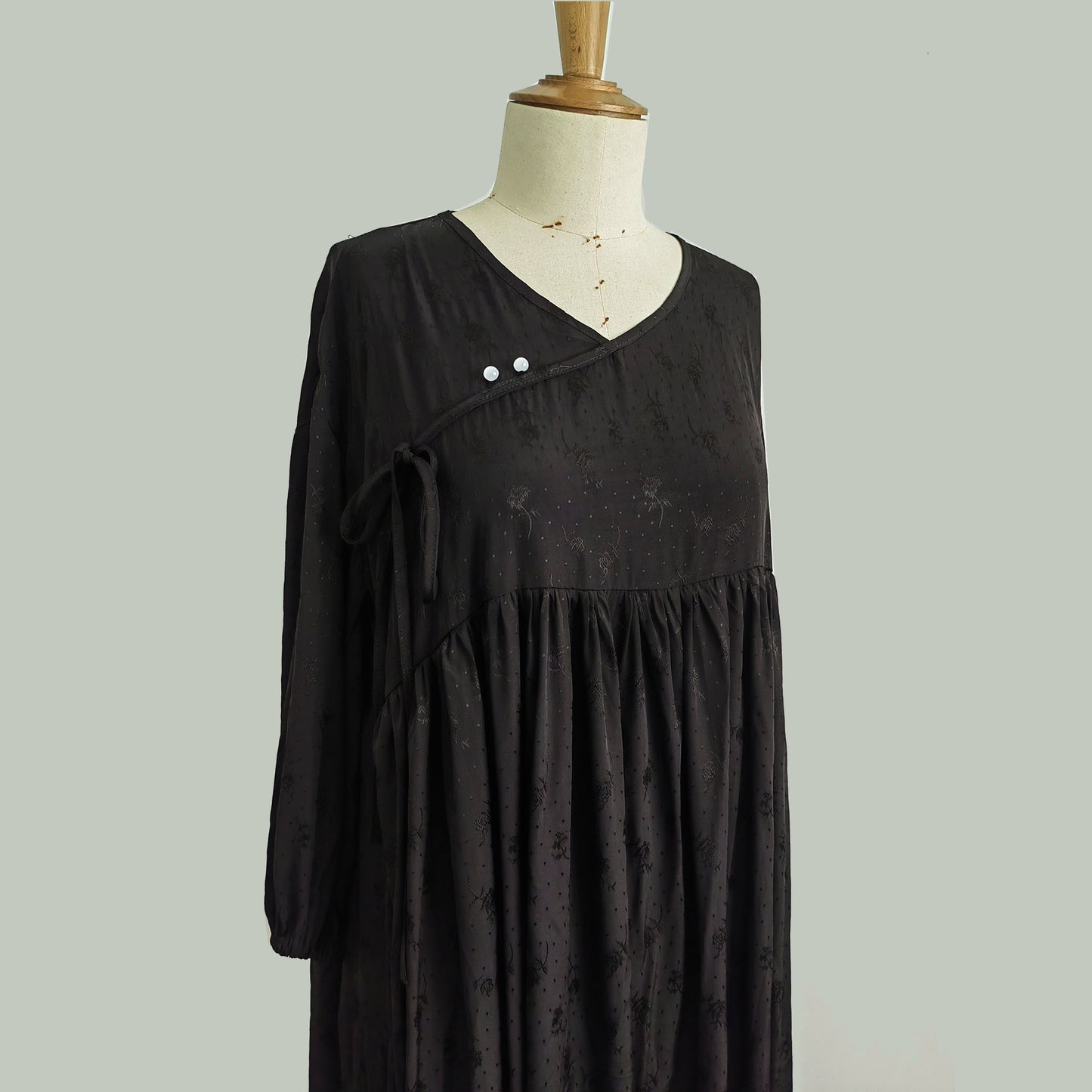 Black viscose loose fit Qipao soft and drape well viscose jacquard dress