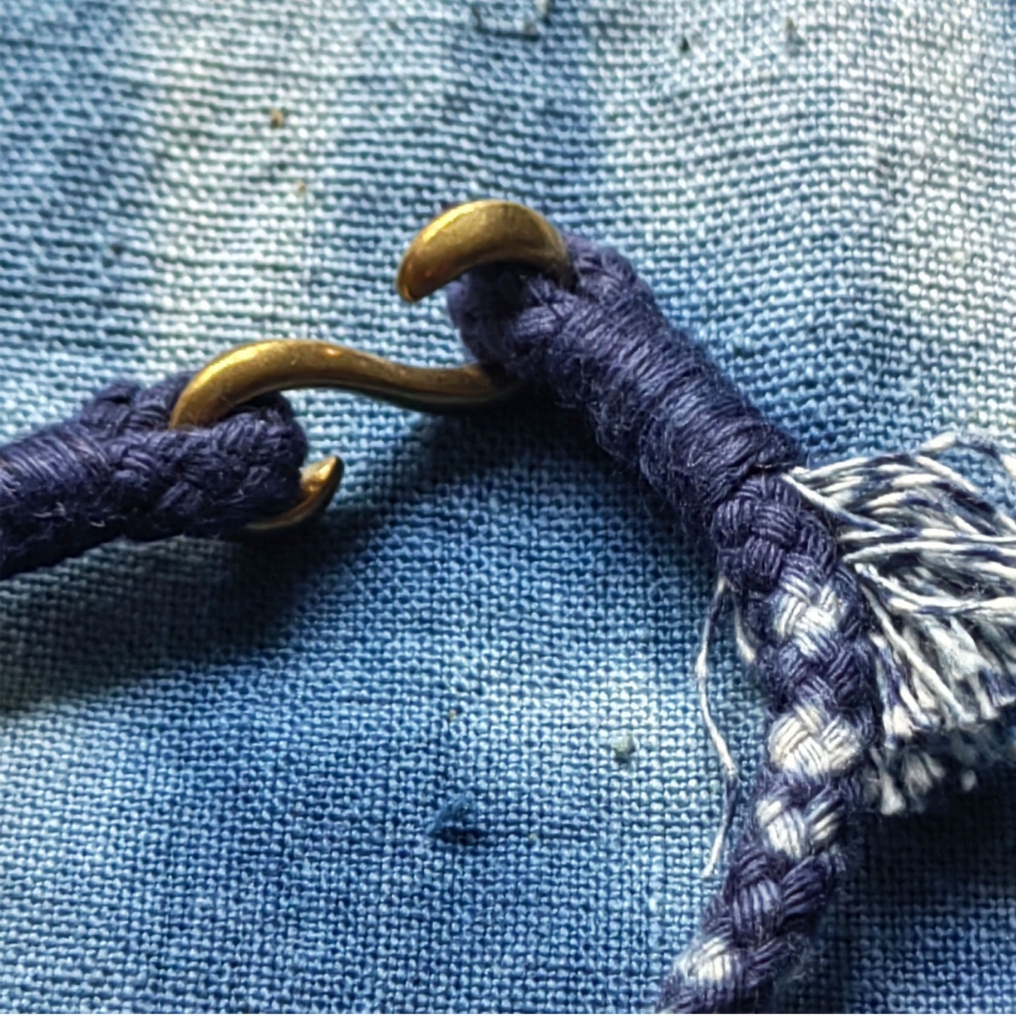 Indigo Hand dye Blue braided pattern unisex kumihimo bracelet with Copper buckle 3 sizes gift