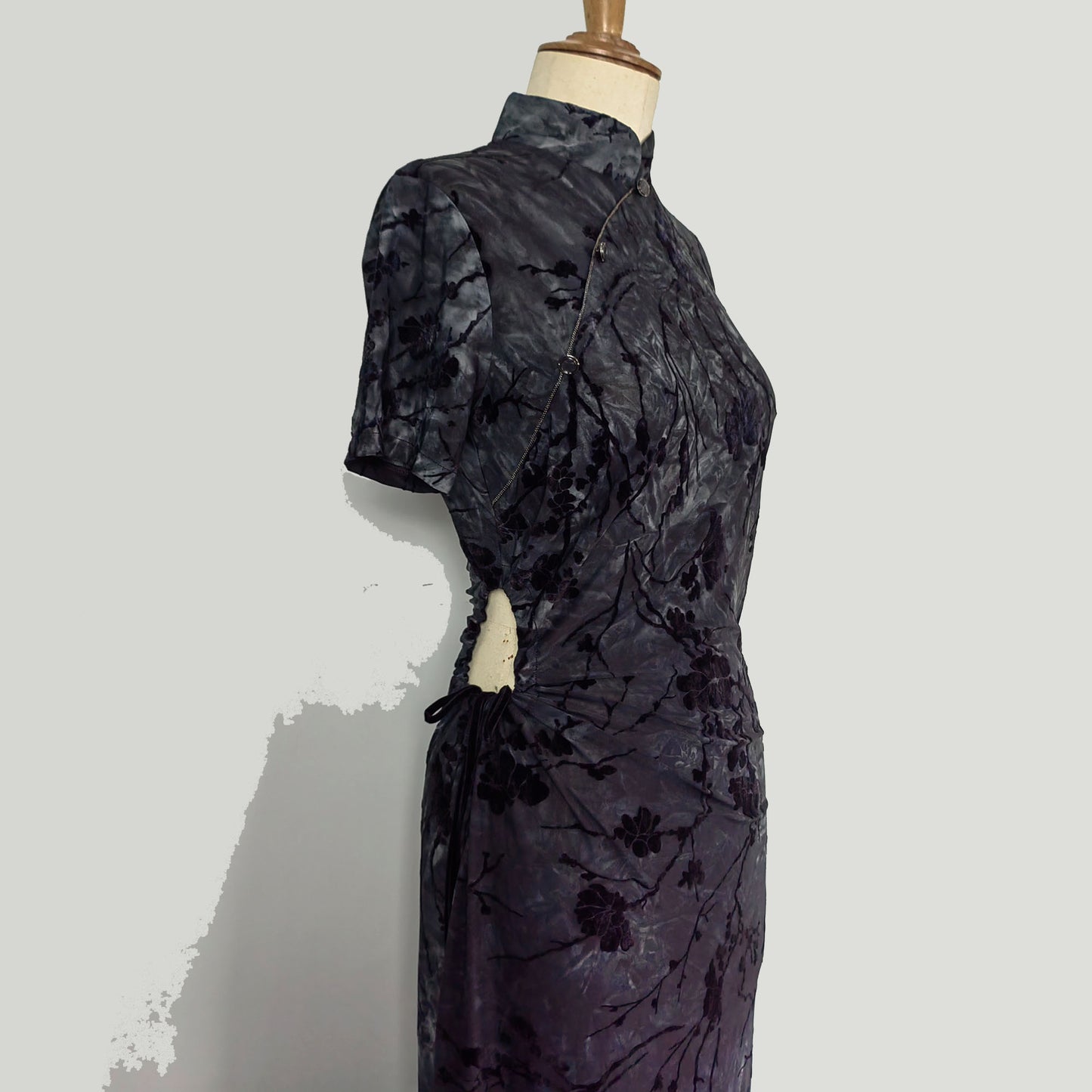 Black Velvet openwork Qipao Modified Qipao open waist details Cool and Cute Drawstring horrow fitted Qipao dress with back zipper