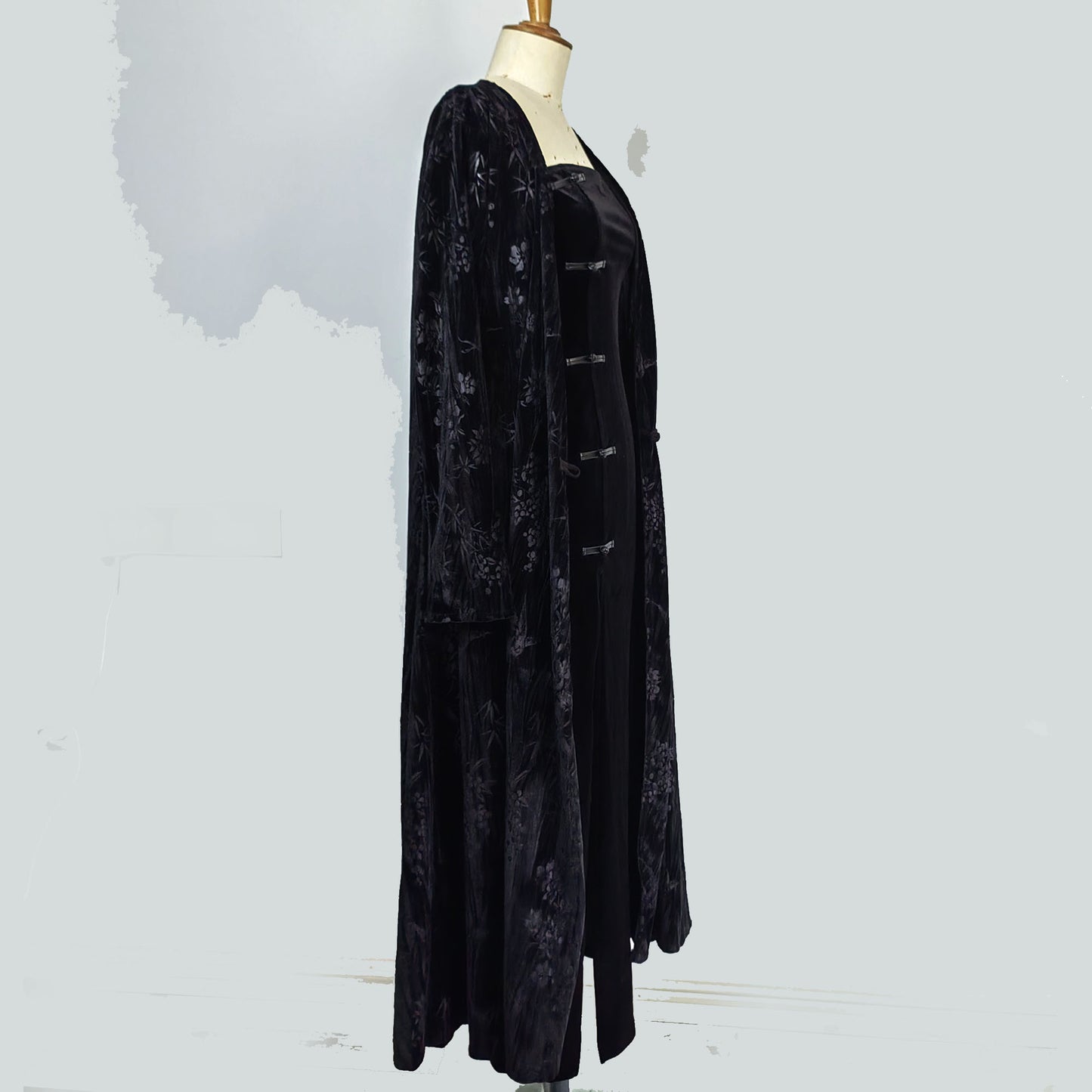 Black Velvet jacket Long jacket Chinese style velvet robe Plant jacquard motif long overcoat velvet coat velvet jacket black cardigan