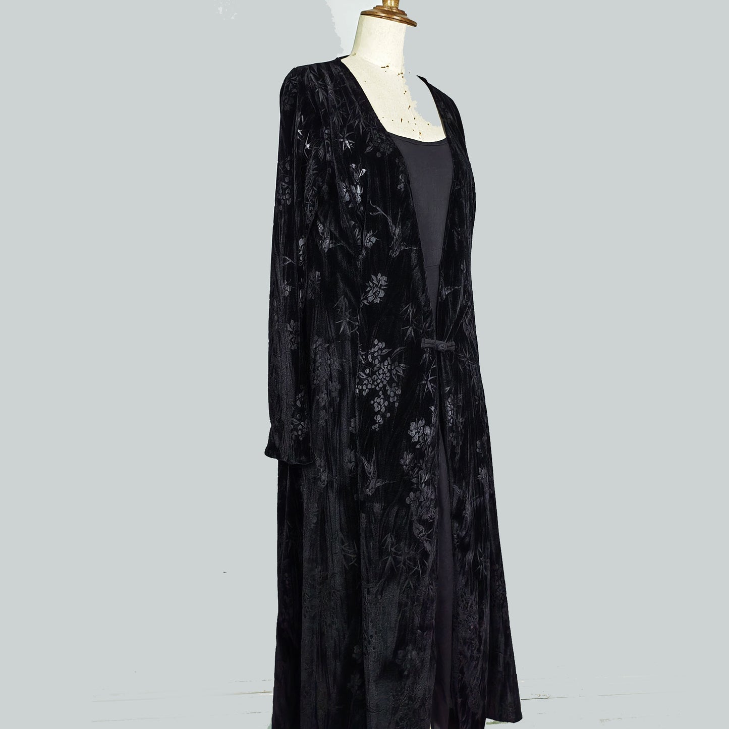 Black Velvet jacket Long jacket Chinese style velvet robe Plant jacquard motif long overcoat velvet coat velvet jacket black cardigan