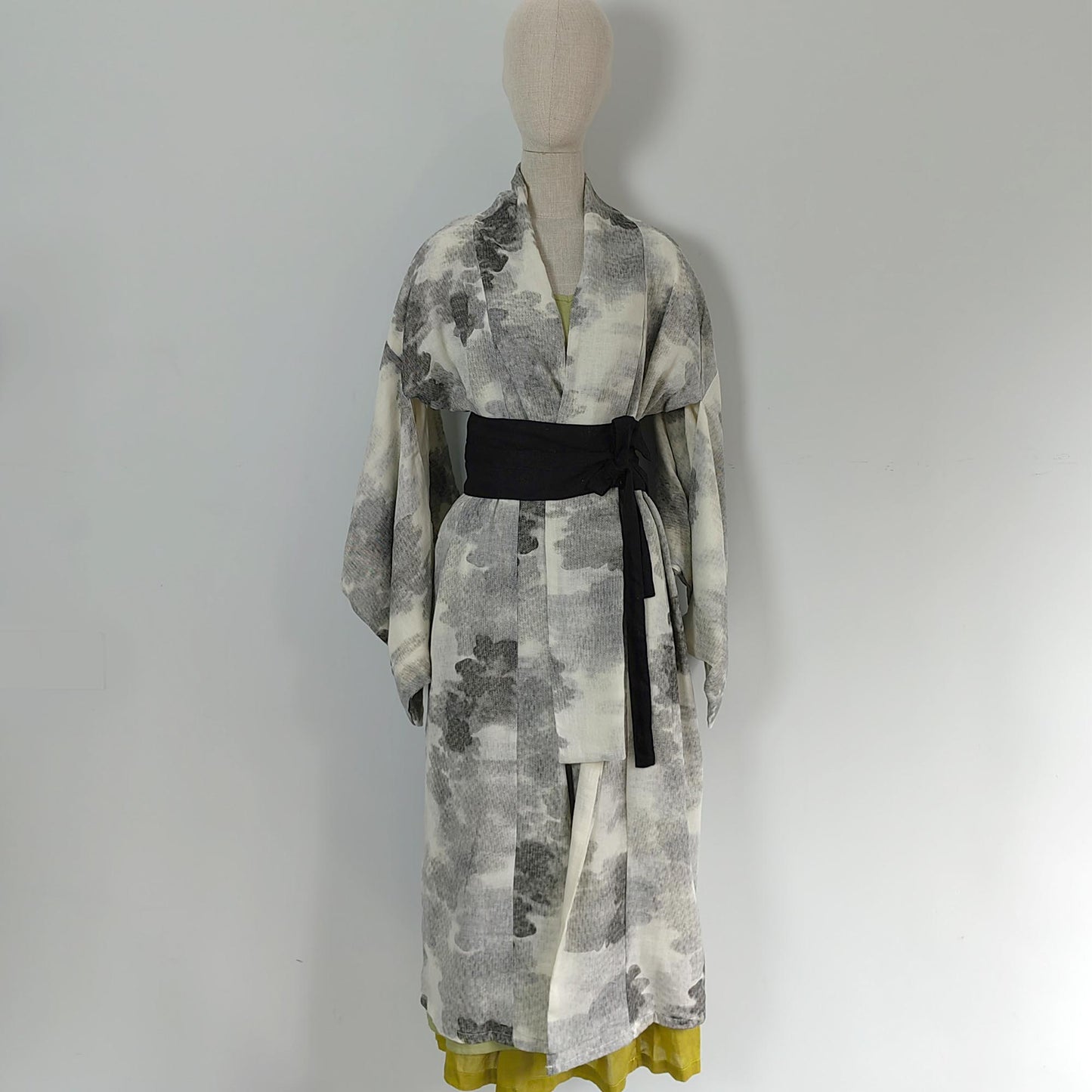 Kimono, Linen Modified Hanfu, Neza Studio Black Tie Dye Prints Front Open Cape Japanese Woman Haori Hanfu Jacket Kimono Top Kimono Dress