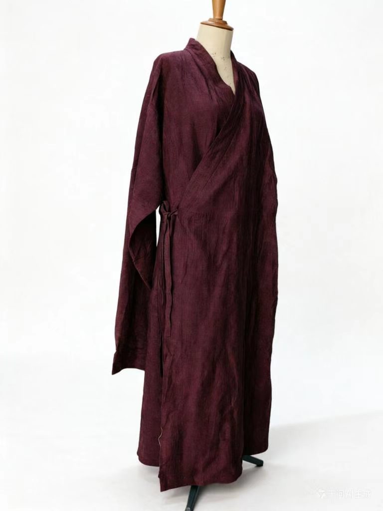 Replica of Han dynasty Tomb Mawangdui Linen robe purple