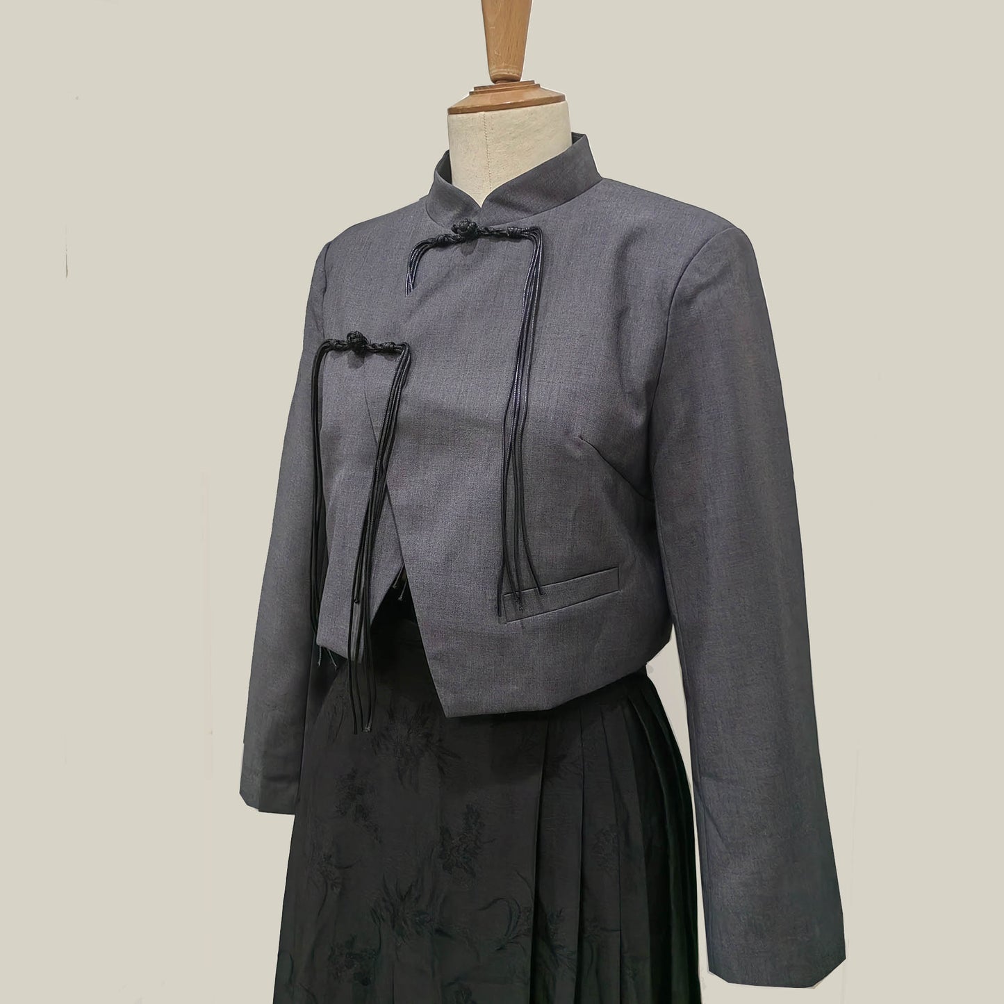 Crop top with Chinese frog toggles Modern Chinese style crop top jacket