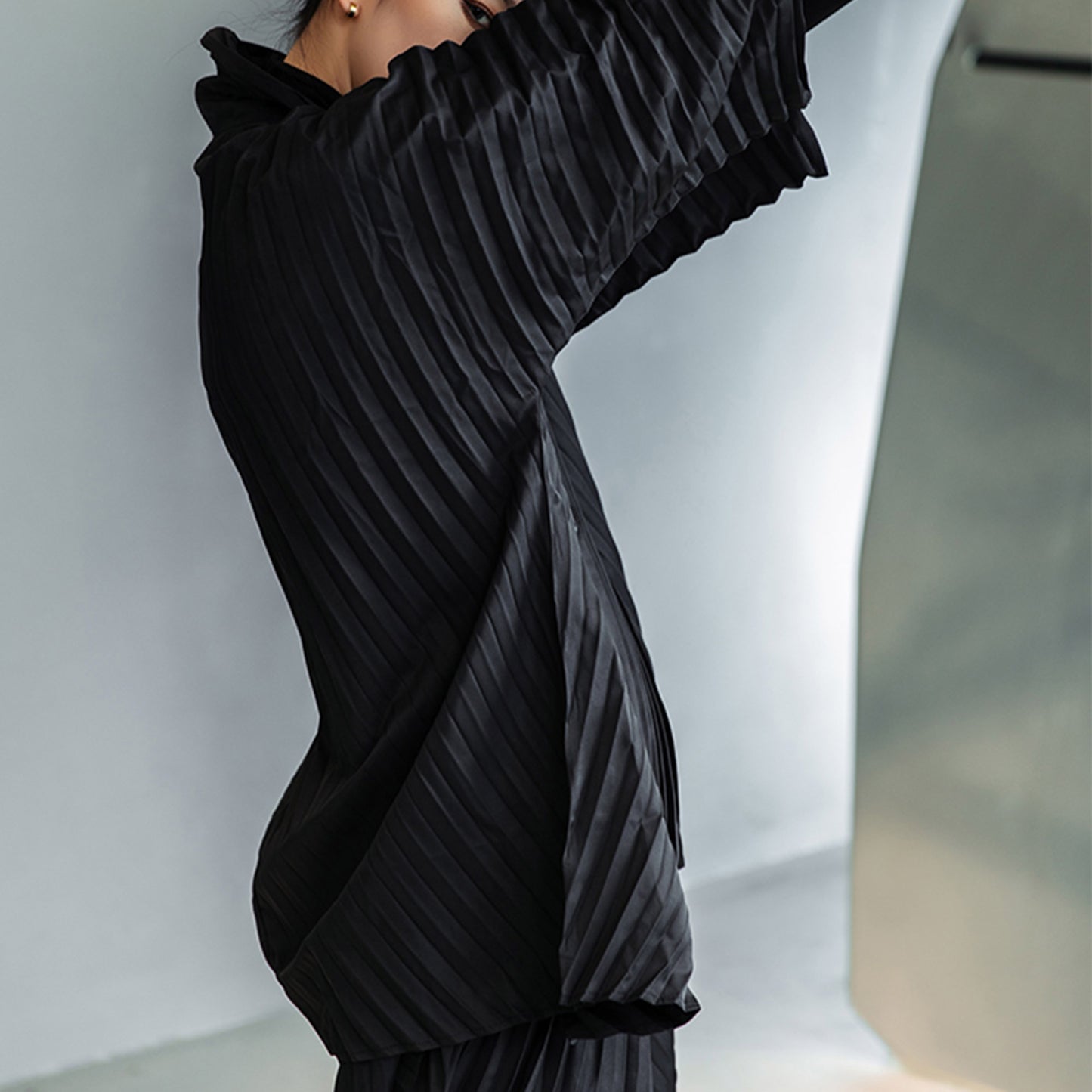 Pleated black top and pants set sculpture shape shirt and wide leg pants pleats fabric creative shape A SET