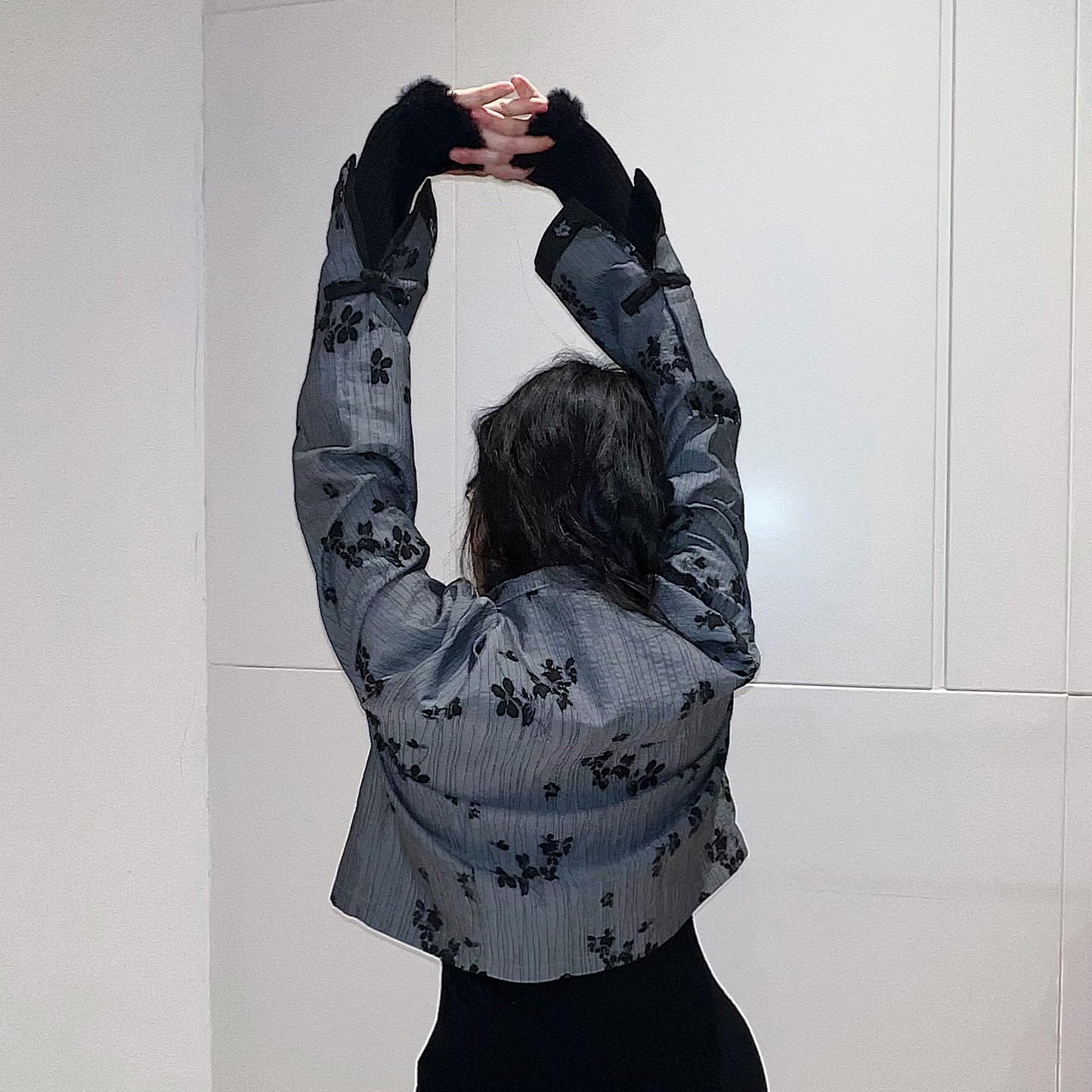 Chinese style Crop Top Stand Collar with Frog Toggles Top Short Jacket Oriental Style Black jacquard Blouse  Mandarin Collar frog buttons