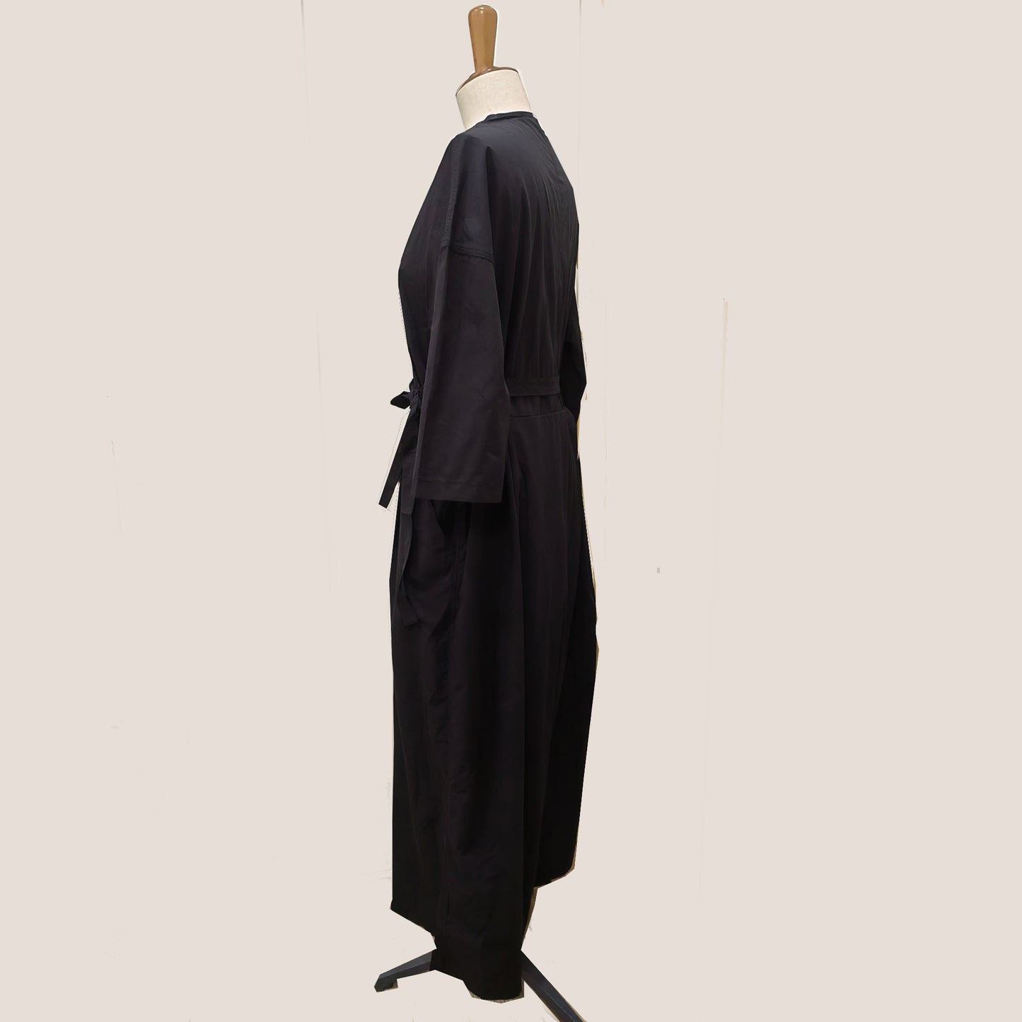 Cotton Jumpsuit Loose fit cotton jumpsuit V neck collar jumpsuit with belt