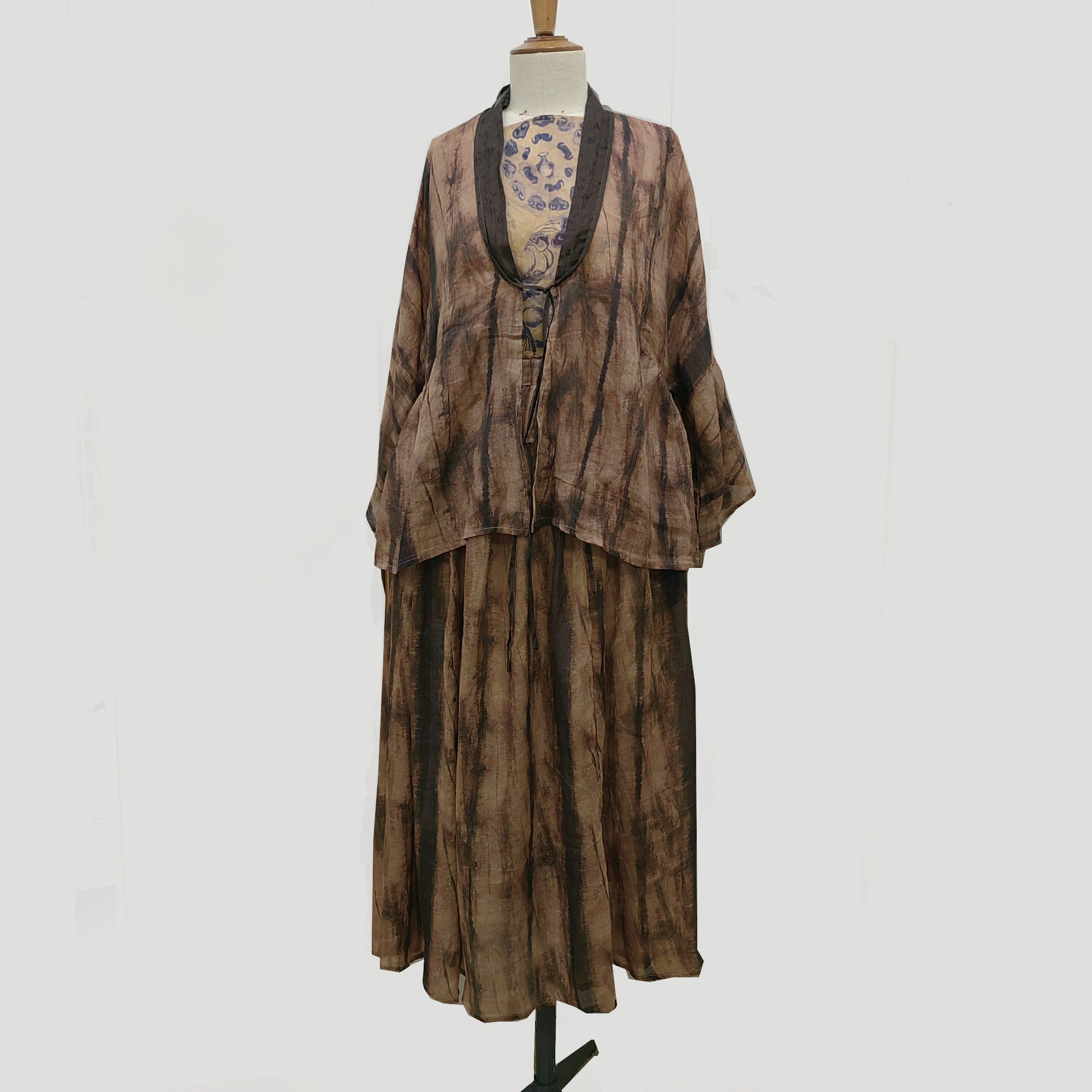 Ramie loose fit cardigan with skirt tie dye motif brown ramie set