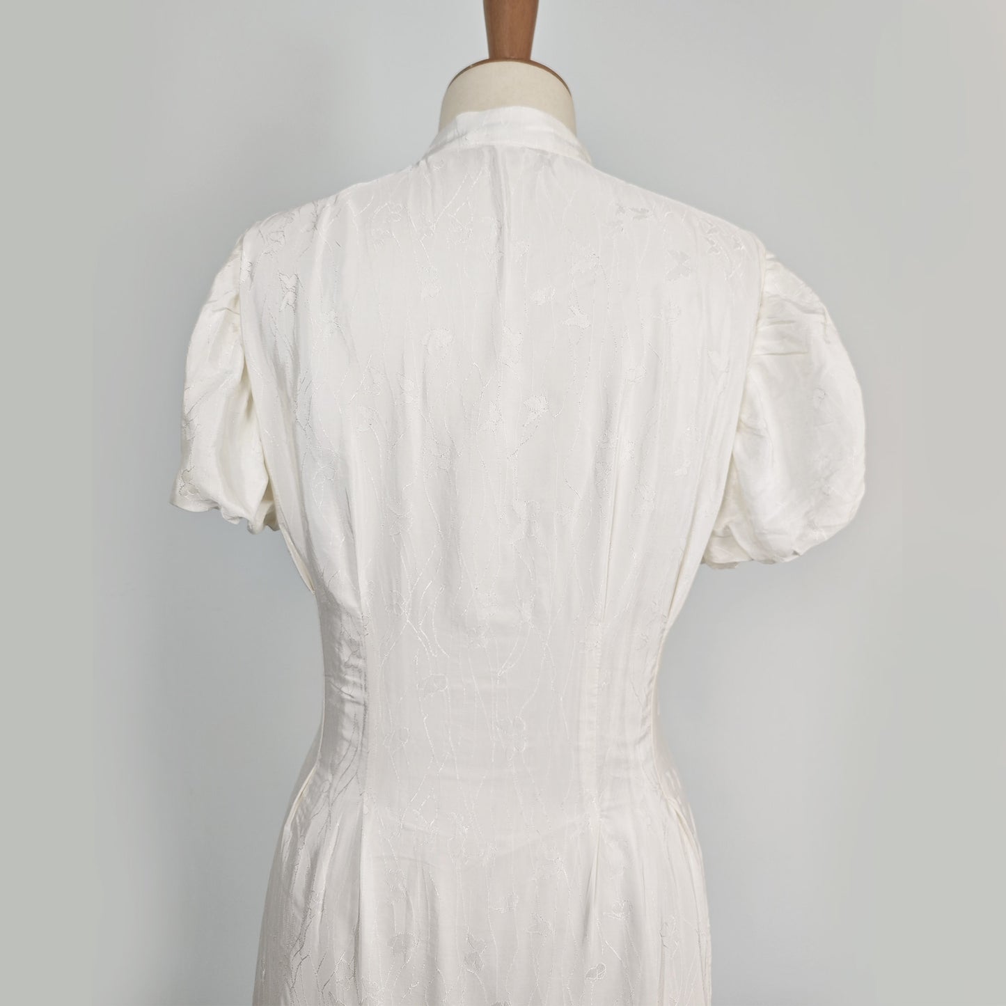Fitted Qipao dress with puffy sleeves Chinese Qipao dress silky rayon fabric