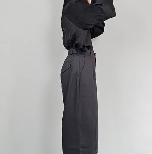 Loose fit crop pants suiting fabric crop pants unisex retro style suiting pants