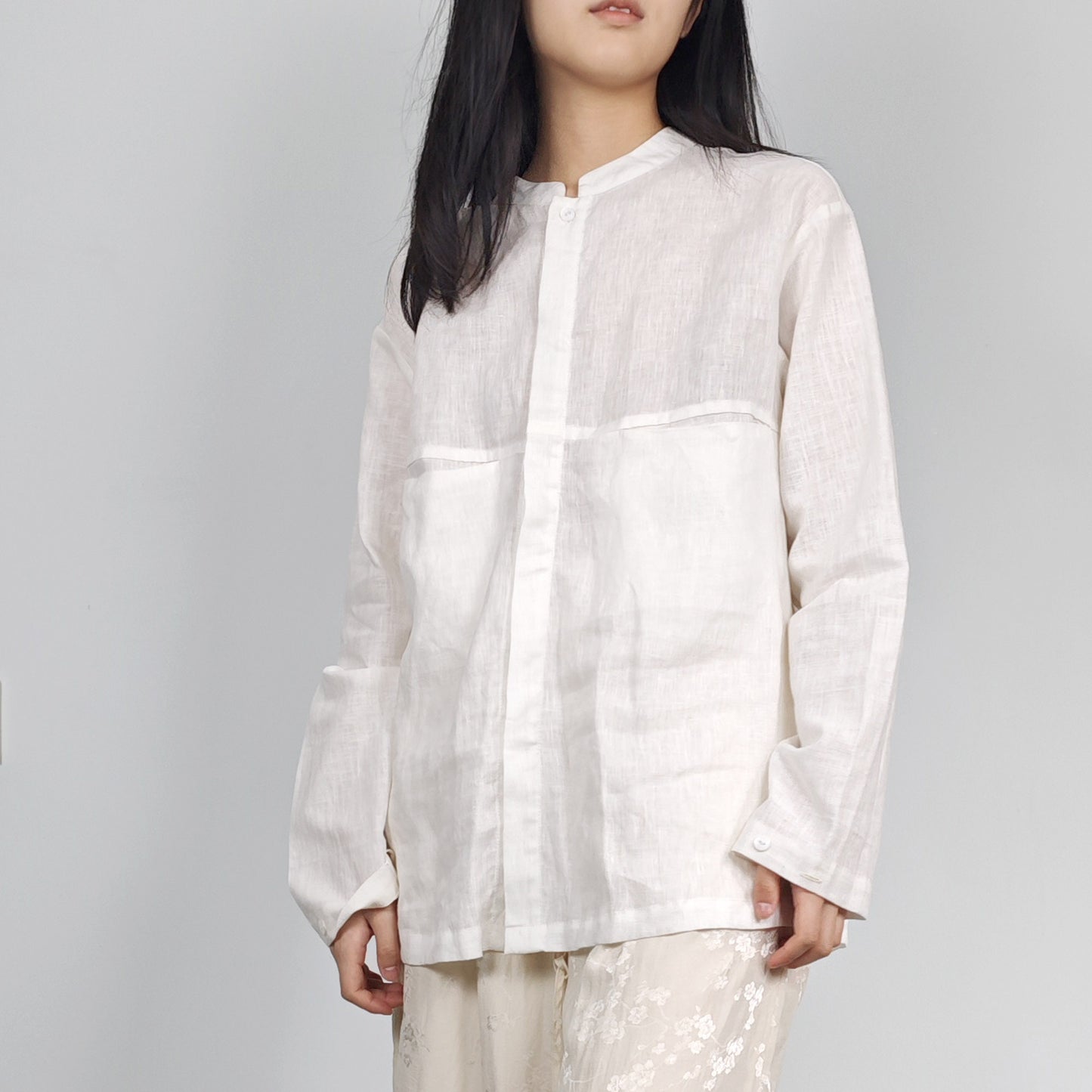 Linen Shirt with 2 pockets Minimalist style linen shirt white linen shirt