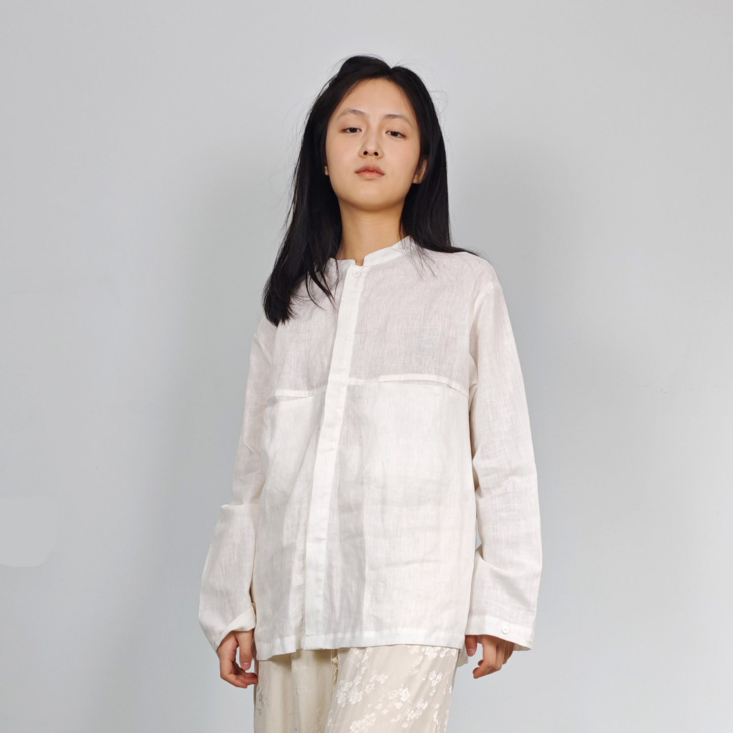 Linen Shirt with 2 pockets Minimalist style linen shirt white linen shirt